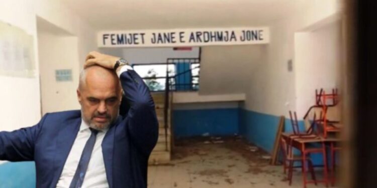 Në një dekadë janë mbyllur 22% e shkollave 9-vjeçare publike në vend