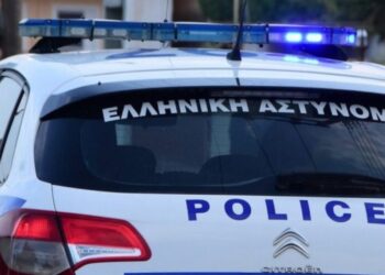 E RËNDË/ Qëllohet me thikë shqiptari në Greqi, greku e akuzoi se i ngacmoi vajzën