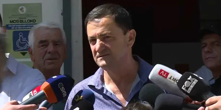 Vangjel Tavo fiton zgjedhjet në Himarë