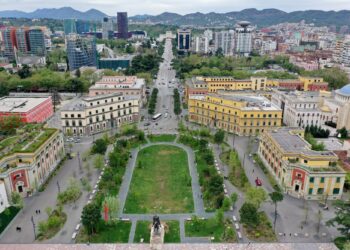 Shteti nuk paguan shtetin/ Borxhi që entet publike i kanë njëra-tjetrës arrin në 1.7 mld euro