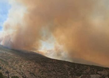 Situata me zjarret/ Ministria e Mbrojtjes bën bilancin: Ja zonat më problematike! 14 vatra mbeten ende aktive